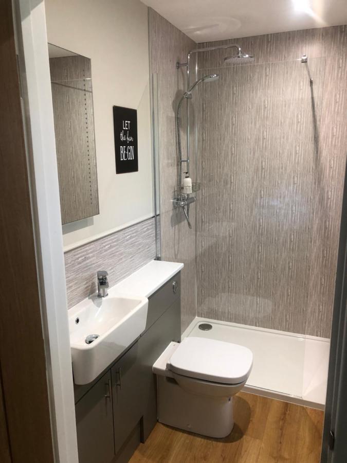 Breckland Lodge 2 With Hot Tub Belladrum Ngoại thất bức ảnh